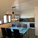 Vitteludd Seaside Houtskaer