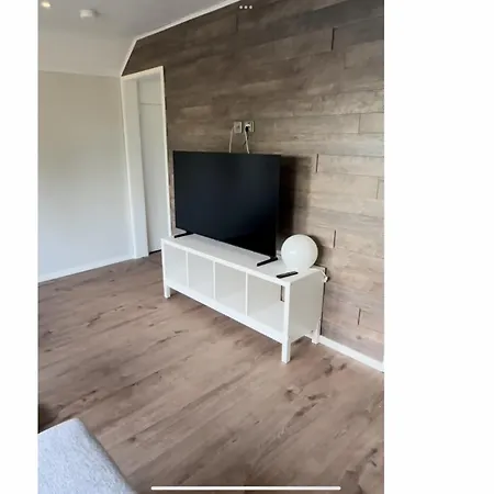 Vitteludd Seaside Houtskaer Daire