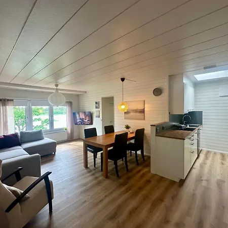 Vitteludd Seaside Houtskaer
